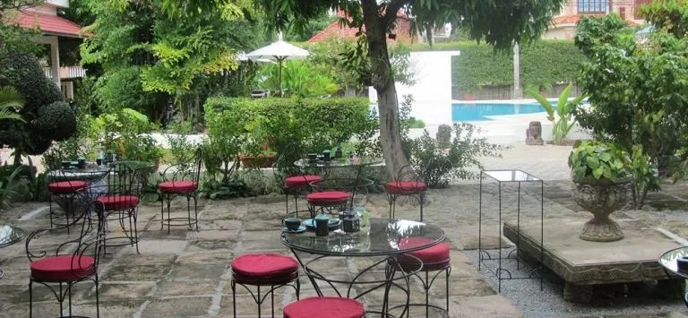 Les Bambous Luxury Hotel