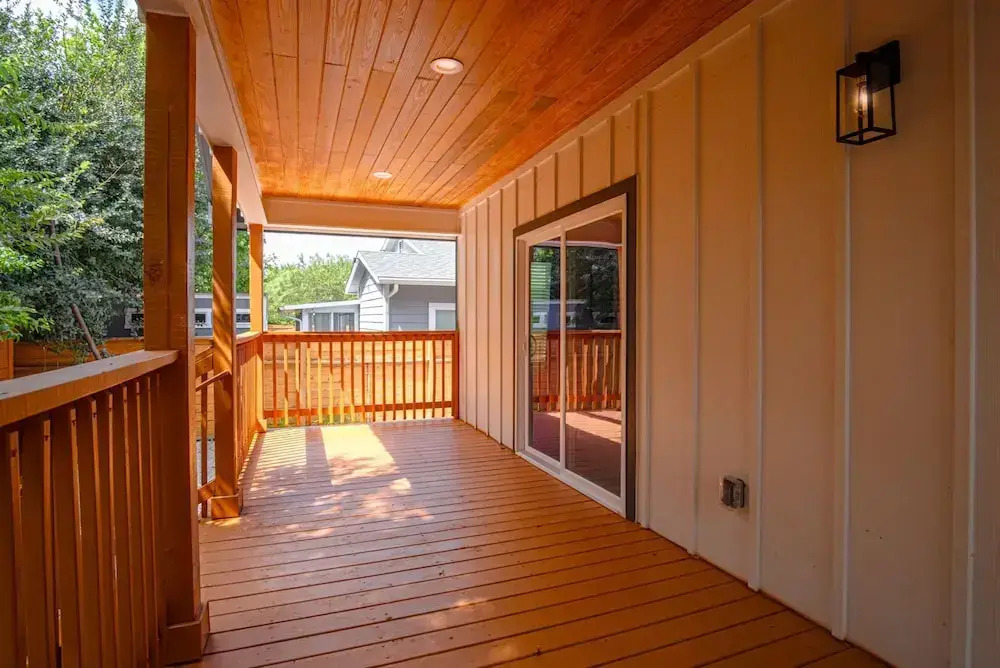 Comfy and Happy Stays Near Riverwalk and Downtown