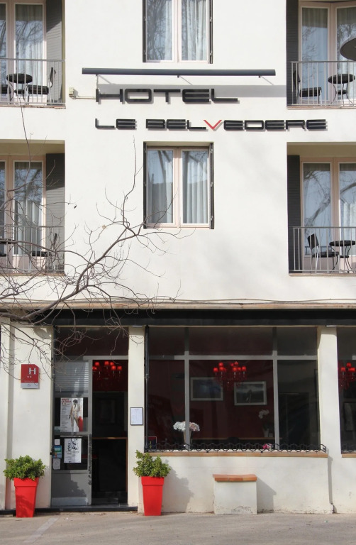 Hôtel Présent - 200m des Arènes - Encore Mieux