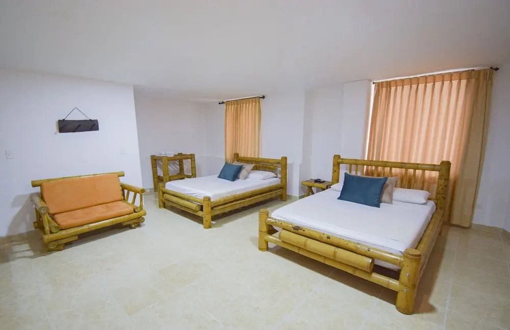 Hotel Toledo Plaza