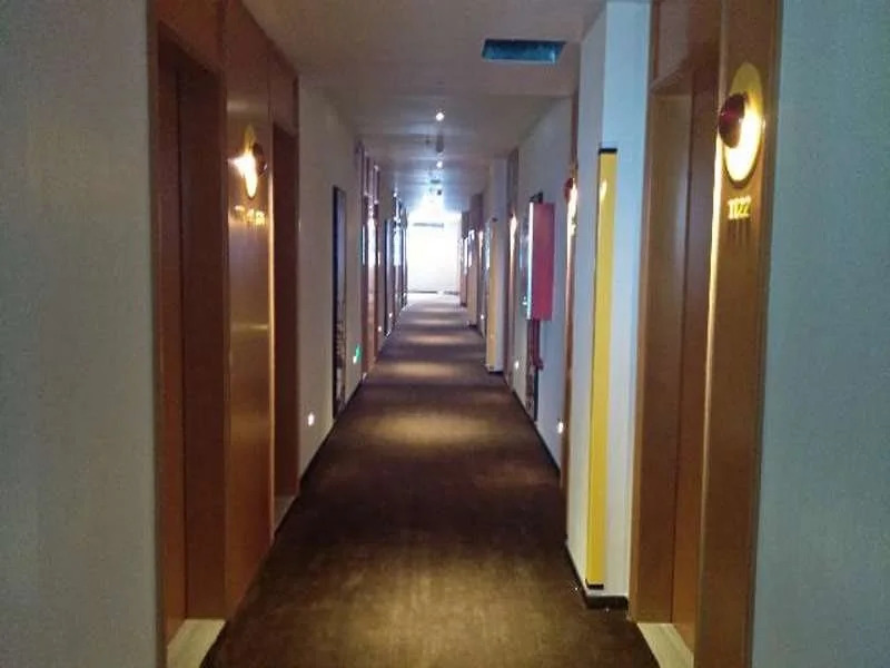 IU Hotel Urumqi Shinianzi Bus Station