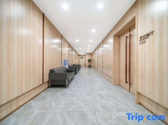 Jingshiyuan Hotel (CBD Convention and Exhibition Center, East High-speed Railway Station)
