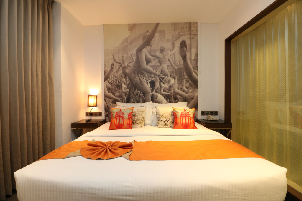Hotel Gallery 67