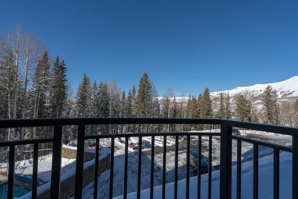 Bear Creek Lodge 209ab 2 Bedroom Condo by Alpine Lodging Telluride