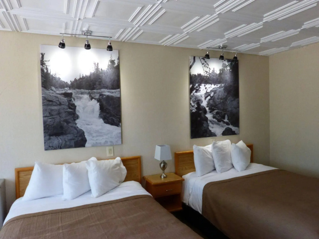 Catalina Motel