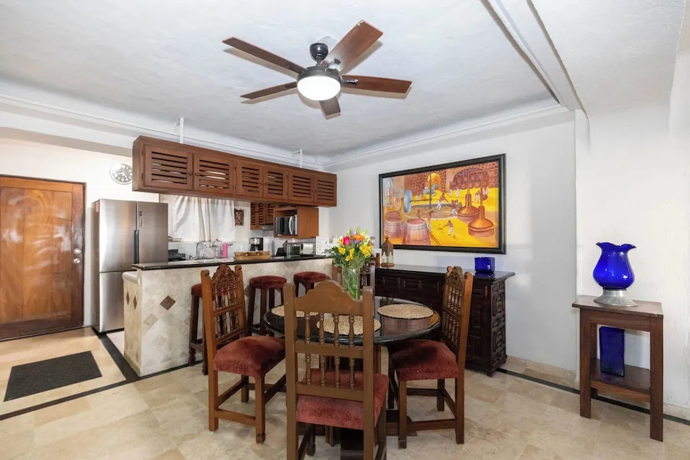 Ocean View 2Br Condo-balcony-beach-pool - 212