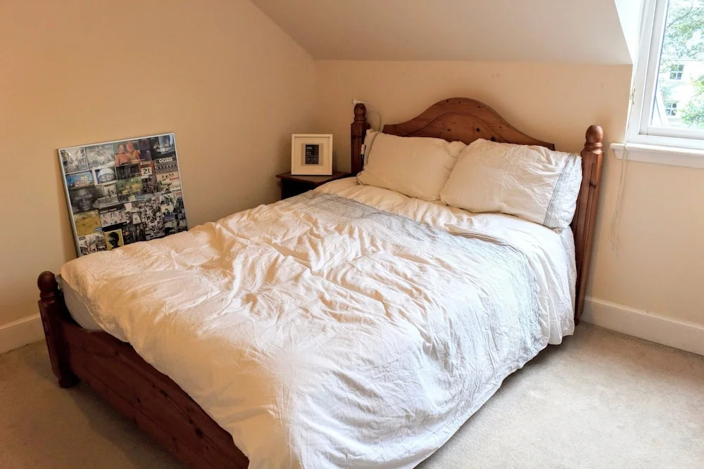 2 Bedroom Penthouse in Edinburgh