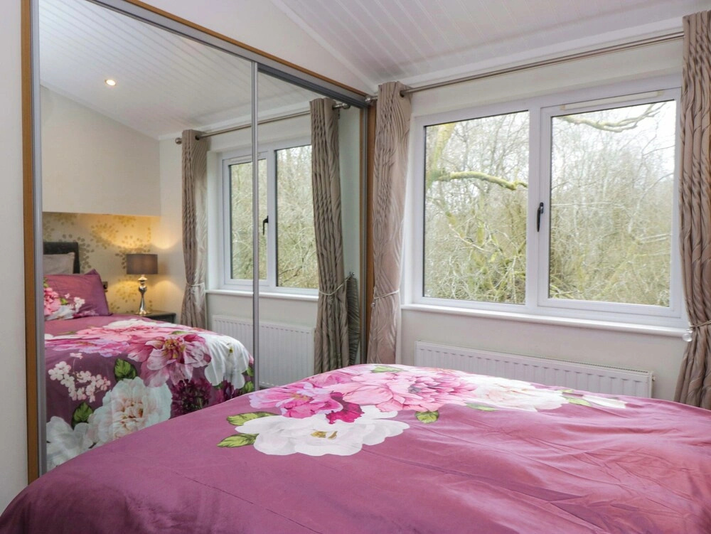 Waters Edge Lodge