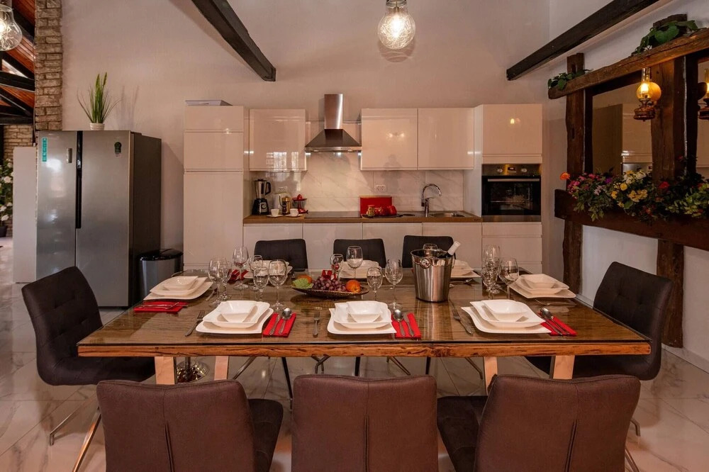 4 Great Villa Ancora For 16 Guests