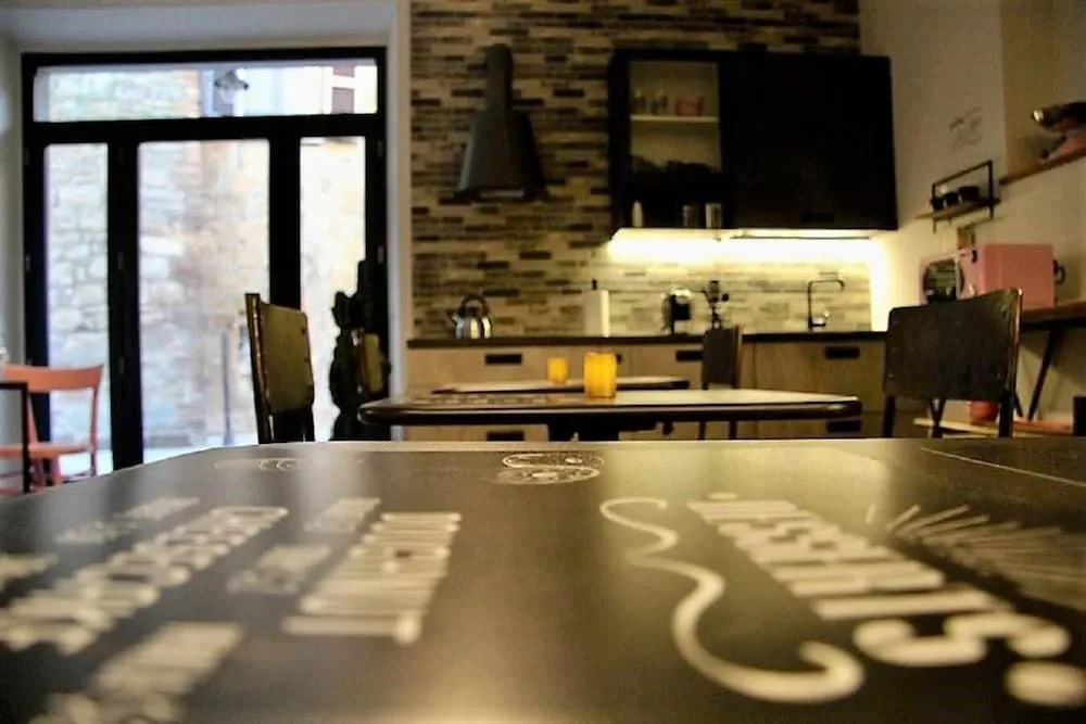 INDUSTRIAL CHIC HOUSE - Private parking