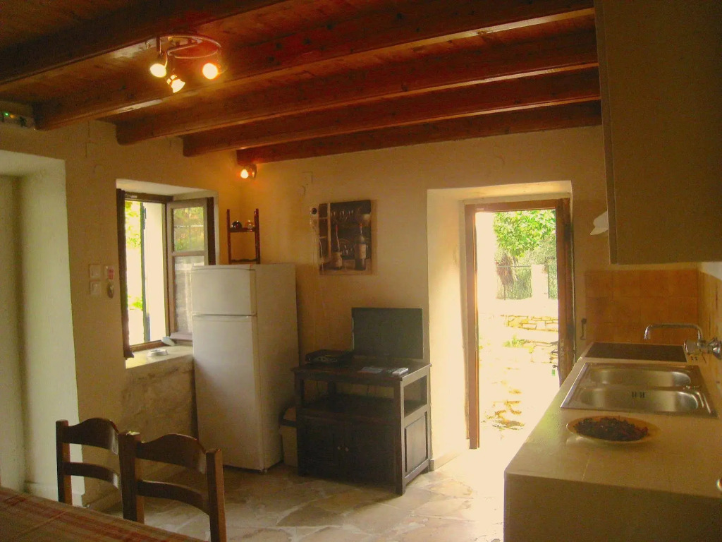 Adamantia Hotel
