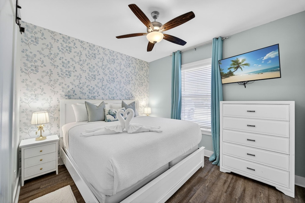 30A - Hidden Lakes Condo Rentals