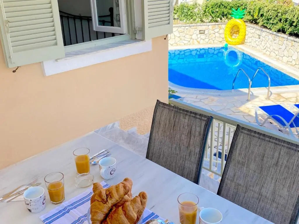 Villa Olga Kassiopi with private pool by DadoVillas