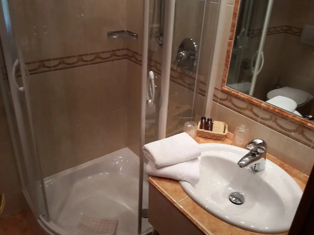 Hotel Garni Concordia - Dolomites Home