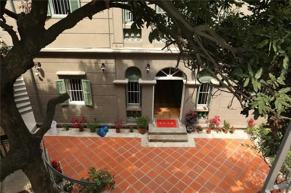 Delinyuan Hotel