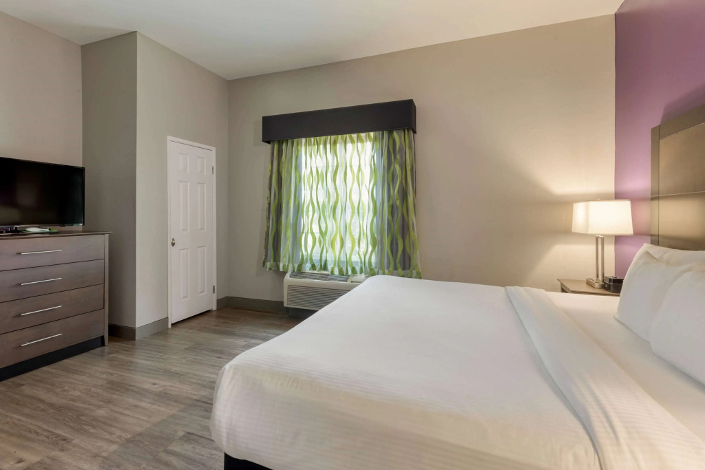 La Quinta by Wyndham Visalia/Sequoia Gateway