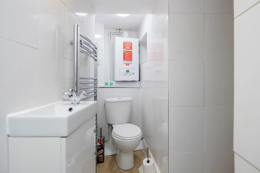 Charming 1-bed Basement Apartment in Lewisham