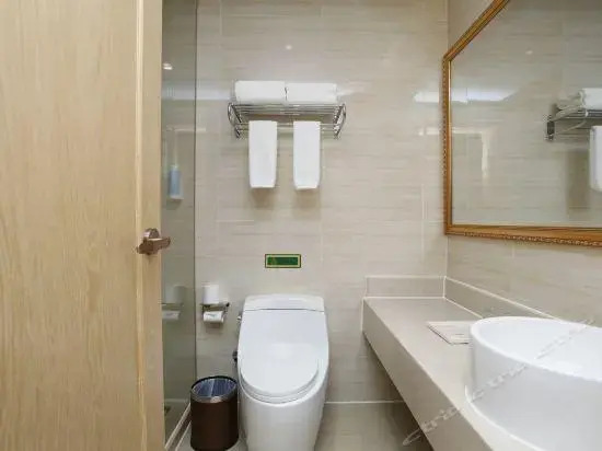 Vienna Hotel (Suzhou Wujiang Huayuan Road)