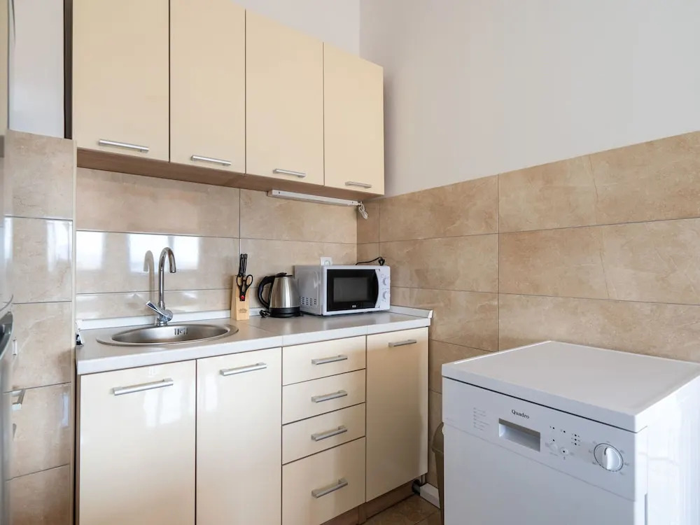 Simplistic Villa in Podstrana with Patio near Adriatic Sea