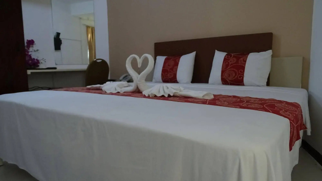 Hypertek Hotel