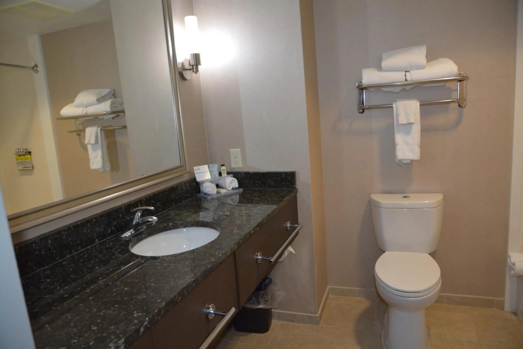 Holiday Inn Express & Suites Caryville by IHG