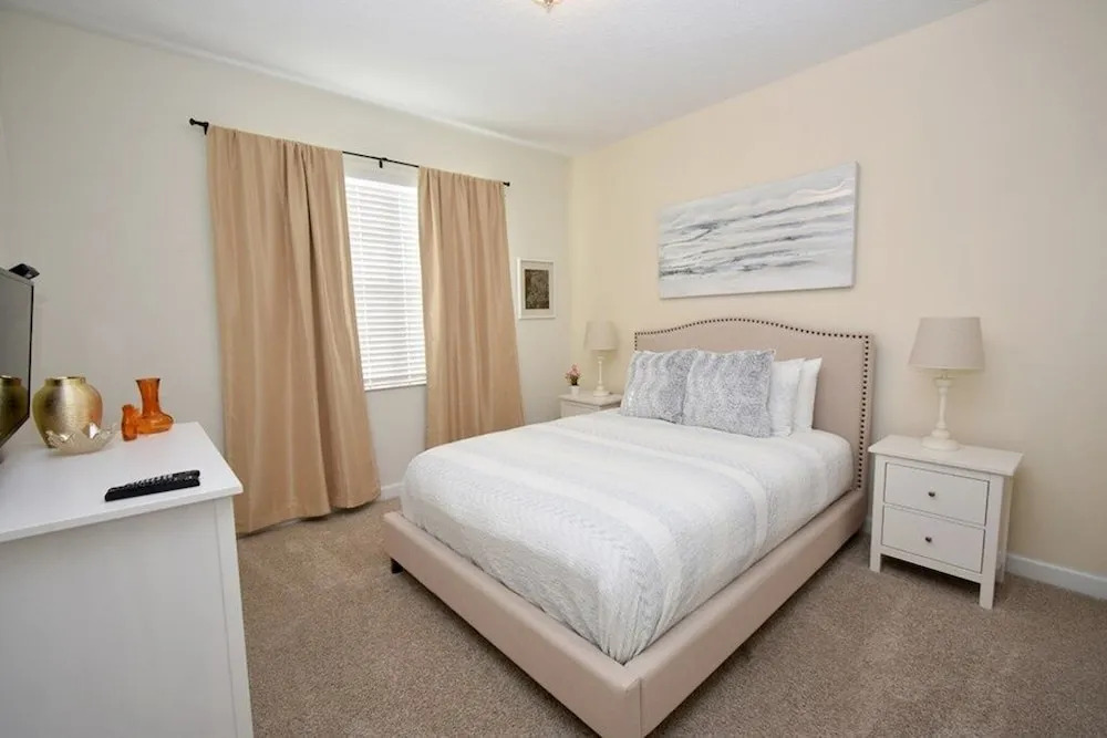 Storey Lake- 6 Bedroom Pool - 1664ST Home by RedAwning