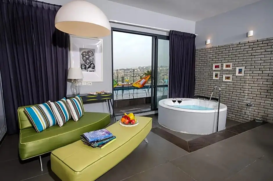 The Fifties suites