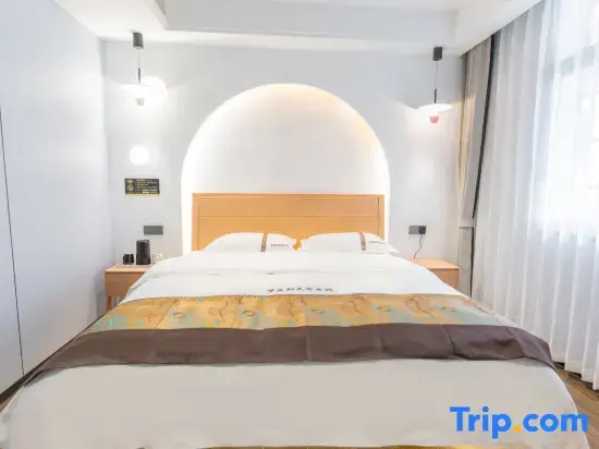 Mengtingxuan | Serene Stay ・ Jing She Elegant Residence (72 Wonder Tower Zhangjiajie West Station)