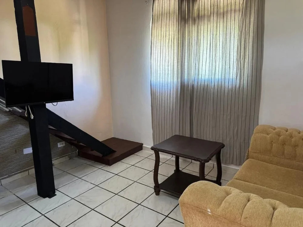 Cozy Studio Apartment 2 min to the Beach, Rooftop