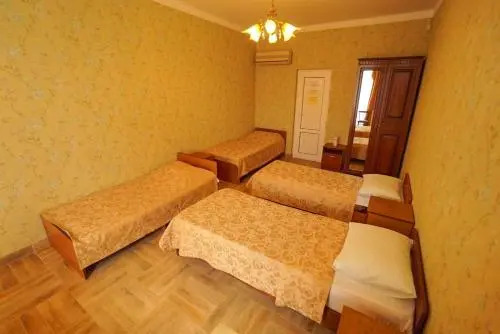 Amina Guesthouse