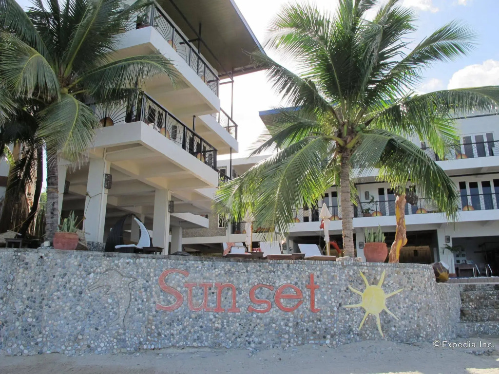 Sunset at Aninuan Beach Resort