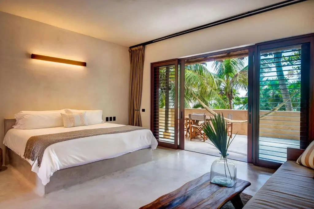 Privada Soliman Bay villa pets welcome