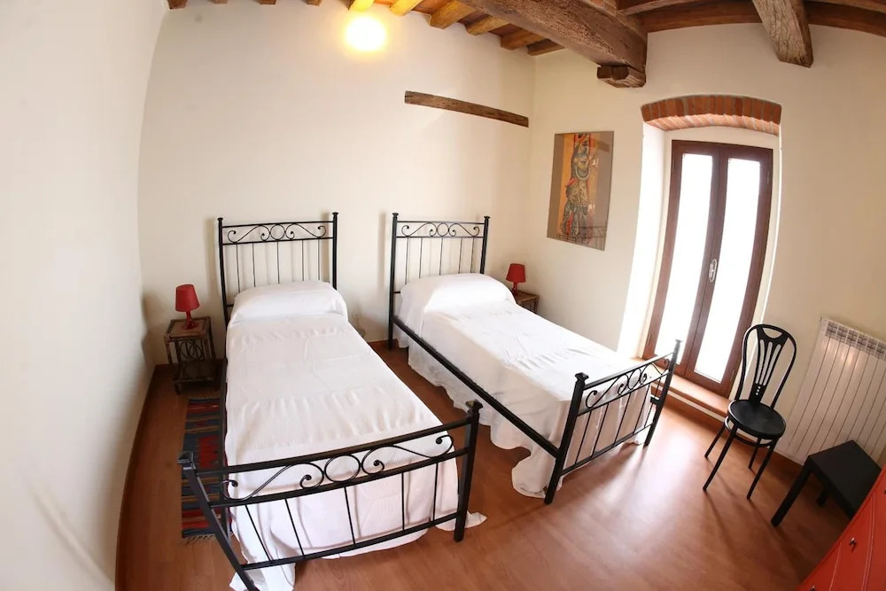 B&B Stradivari