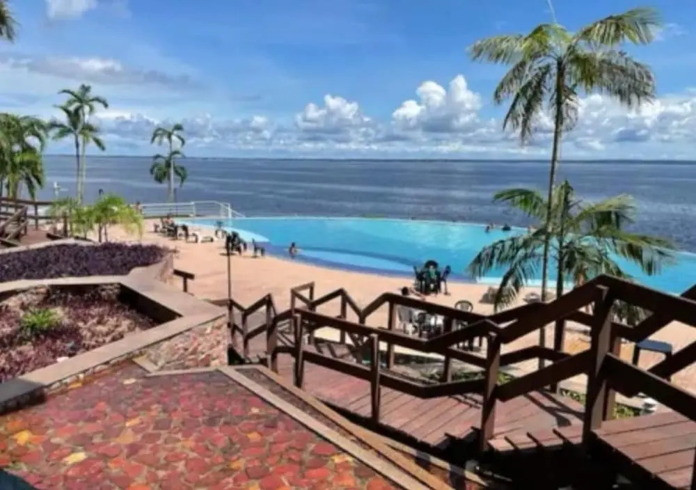Flat Tropical