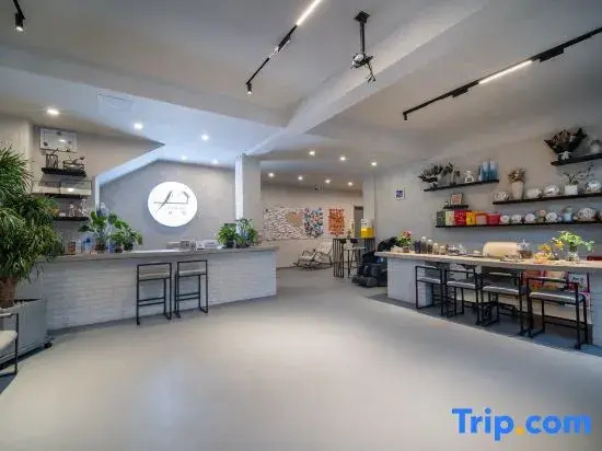 Yanmo · Vista｜Panoramic Sky Garden Overlooking Cangshan & Erhai – Boutique Retreat (South Gate)