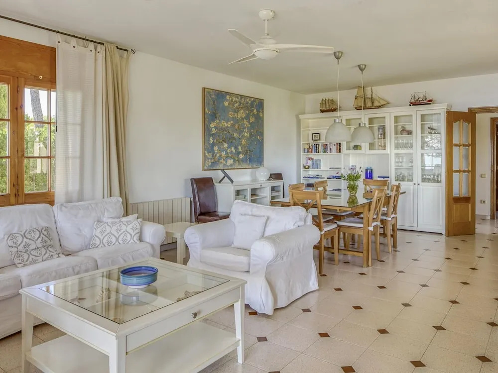 Villa in Arenys de Mar with Sea View
