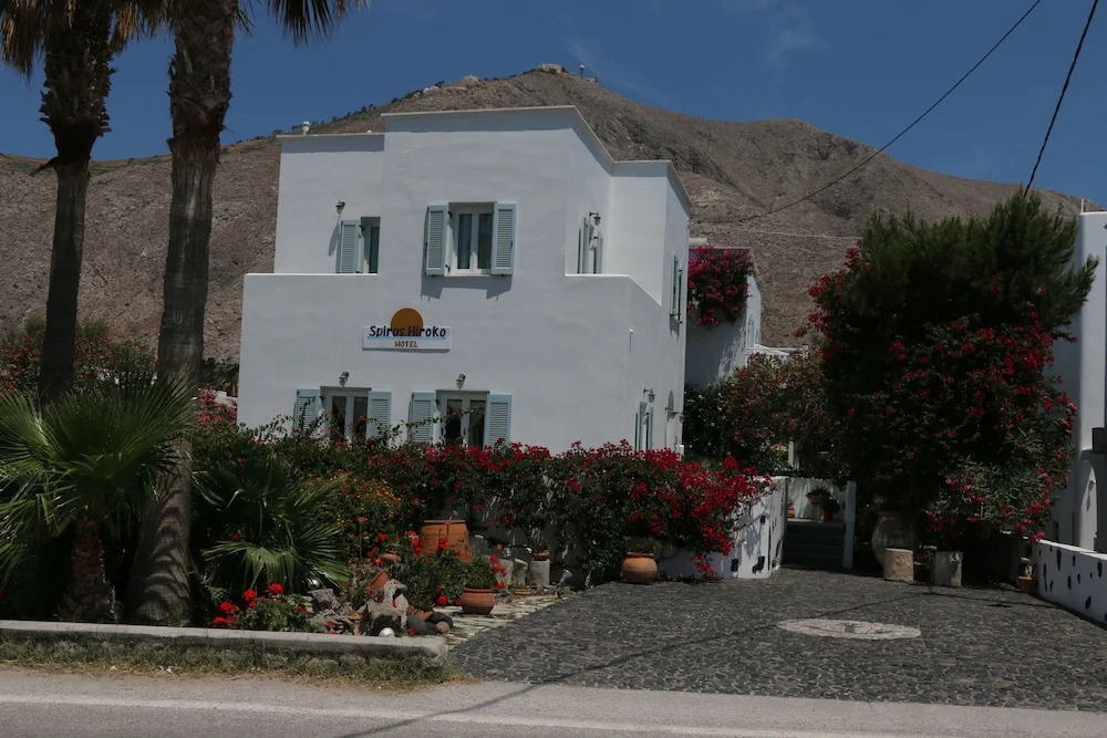 SPIROS & HIROKO Hotel
