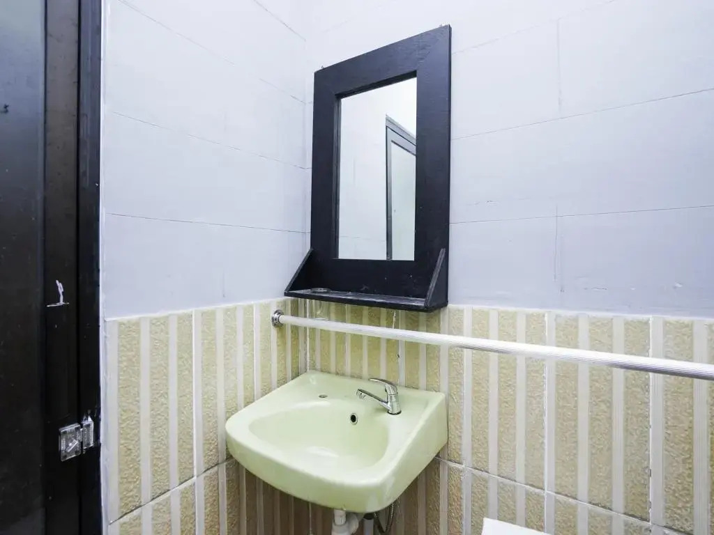 Super Oyo Flagship 1511 Galaxy Inn
