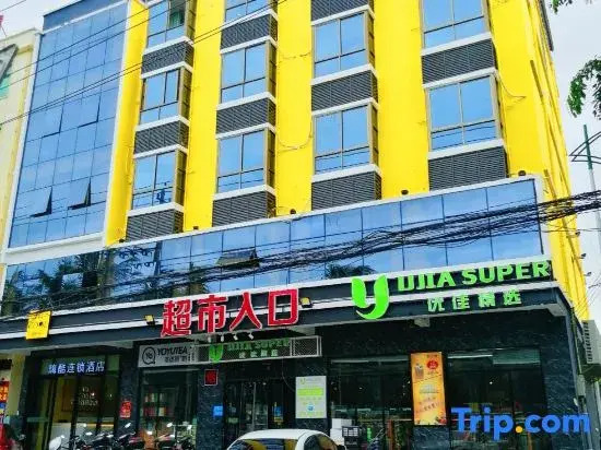 Oriental Hiku Hotel Chain