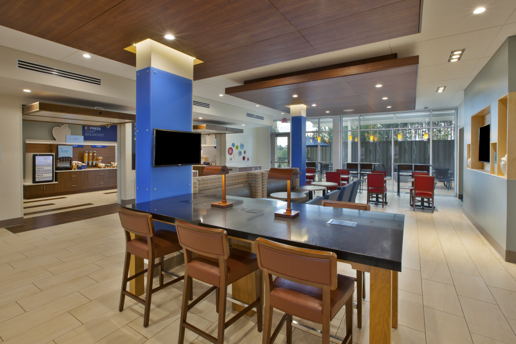 Holiday Inn Express and Suites South Hill by IHG