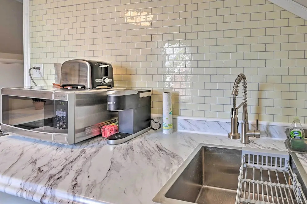 Spacious Lexington Studio: 2 Miles to Rupp Arena