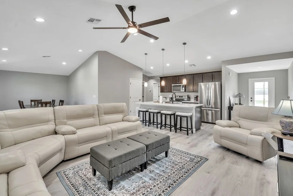 Serenity Haven: New Pool Home Near Englewood Beach 4 Bedroom Home by RedAwning