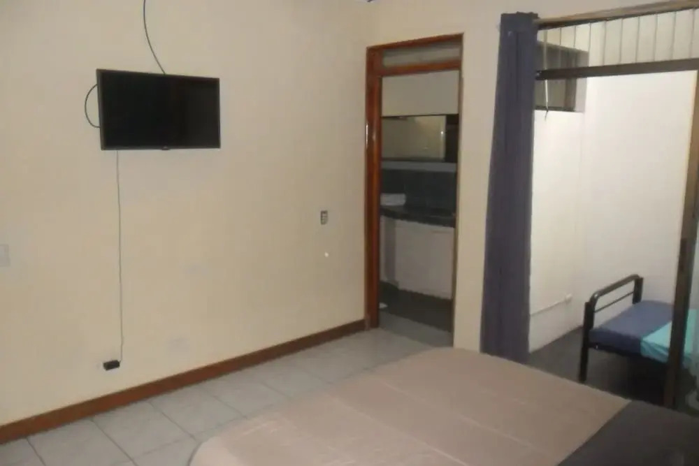 Green Country Hotel - Hostel