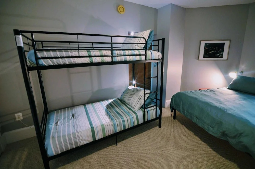 1331 Northwest Apartment #1066 - 1 Br Apts