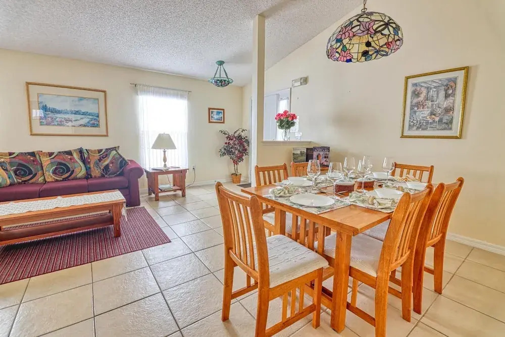 Arler House - Amazing 4 Bed 3 Bath - Private Pool