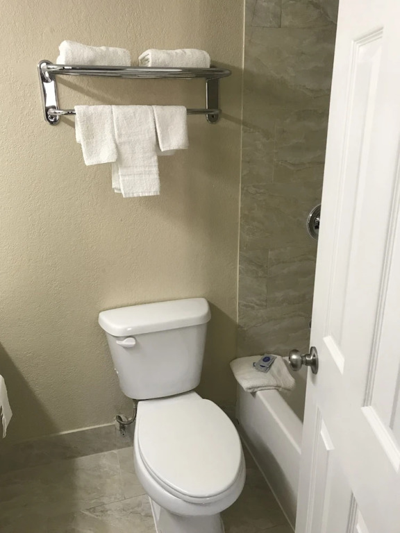 Georgetown Plaza Motel
