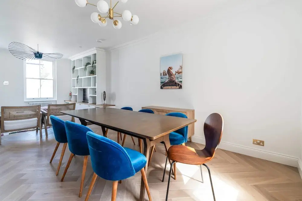 Impressive and Gorgeous Kensington Family Home