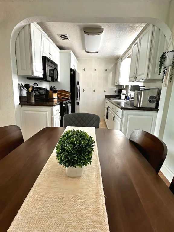 Charming 1940 Waterfront 2br-2ba Condo 2 Bedroom Condo by RedAwning