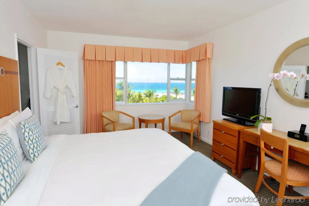 South Seas Hotel