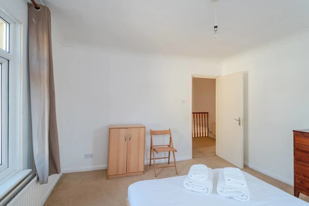 Quiet 2 Bedroom Apartment